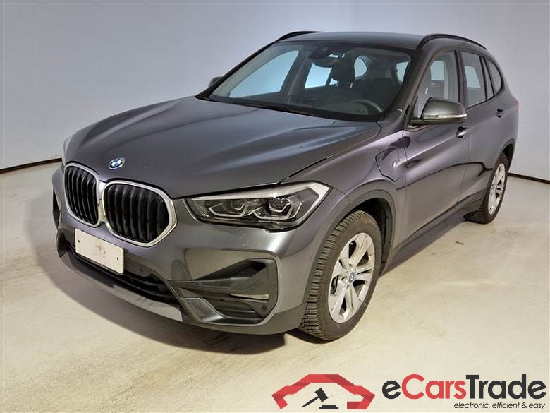 BMW 25E BUS BMW X1 / 2019 / 5P / SUV XDRIVE 25E BUSINESS ADVANTAGE AUTOMATICO