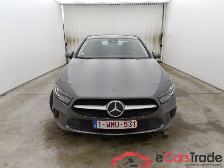 Mercedes-Benz A-Klasse Limousine A 180 d DCT 4d