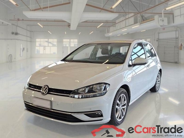 Volkswagen 39 VOLKSWAGEN GOLF / 2017 / 5P / BERLINA 1.6 TDI BUSINESS BMT