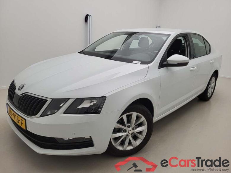 SKODA Octavia 1.0 TSI Ambition Bus #1