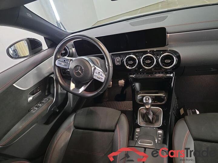 Mercedes CLA 180d AMG Night LED-Xenon Widescreen Navi 1/2 Sport-Leather-Alcantara KeylessGo Camera Klima PDC ... #5