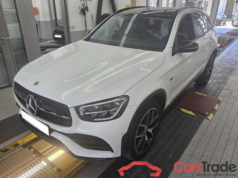 Mercedes-Benz GLC -Klasse (BM 253)(06.2015->) DE - SUV5 GLC 300 de EU6d, de AMG Line 4Matic (EURO 6d), (Facelift) 2020 - 2022