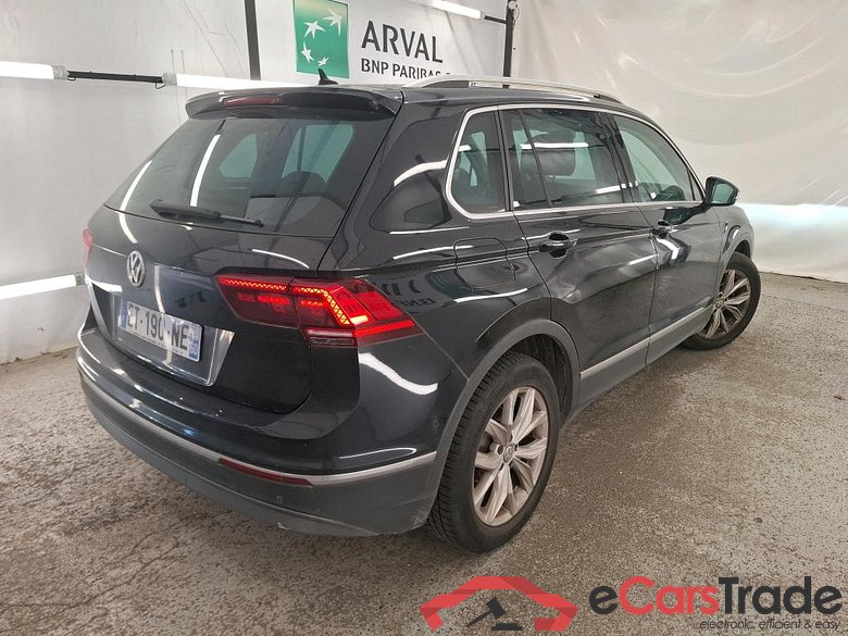 Volkswagen 2.0 TDI 150 BMV6 Carat VOLKSWAGEN Tiguan / 2016 / 5P / SUV 2.0 TDI 150 BMV6 Carat #3