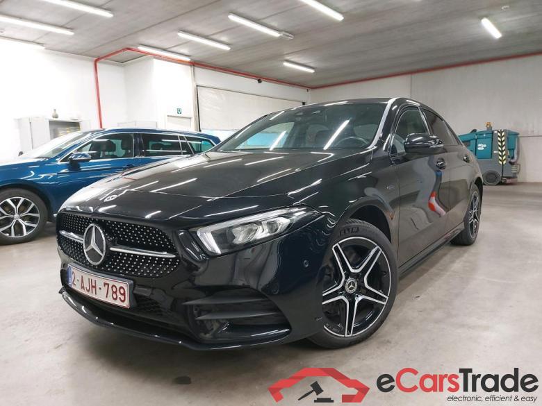 MERCEDES - MER A BERLINE 250e 218PK Business Solution AMG & Night Pack * HYBRID * #1