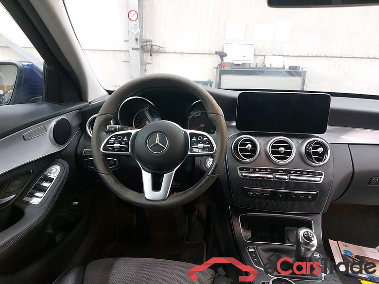 Mercedes C 180d Avantgarde LED-Xenon Navi 1/2 Sport-Leather KeylessGo Klima PDC ... #3