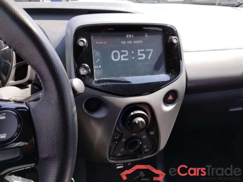 TOYOTA Aygo 1.0 VVT-i x-play #6