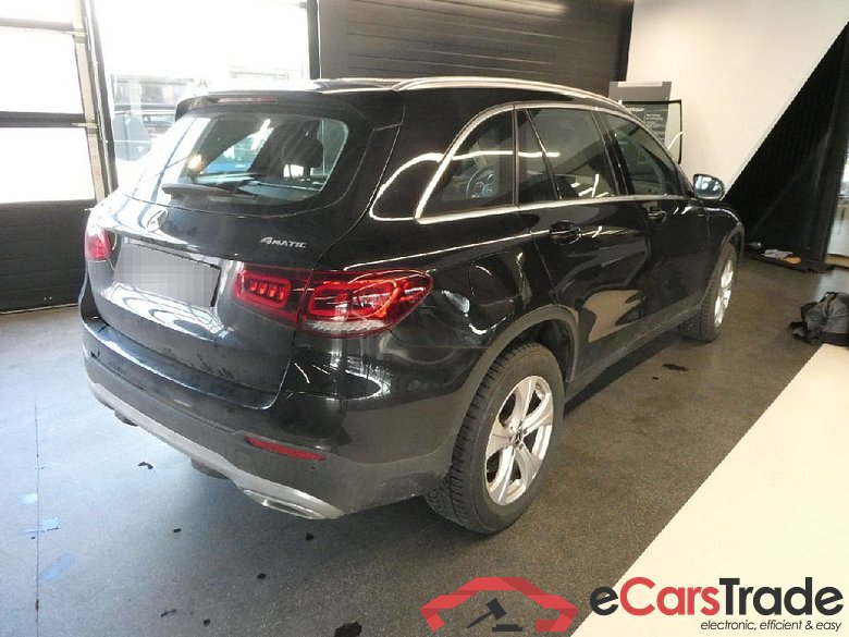 Mercedes GLC ´15 GLC -Klasse GLC 300 e 4Matic (253.953) 2.0 235KW AT9 E6d #2