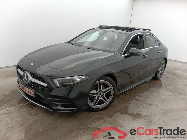 Mercedes-Benz A-Klasse Limousine A 180 d DCT Launch Edition 4d #1