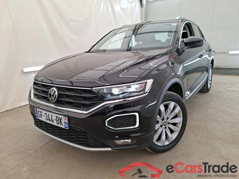 Volkswagen 1.5 TSI 150 EVO CARAT DSG7 VOLKSWAGEN T-Roc / 2017 / 5P / SUV 1.5 TSI 150 EVO CARAT DSG7
