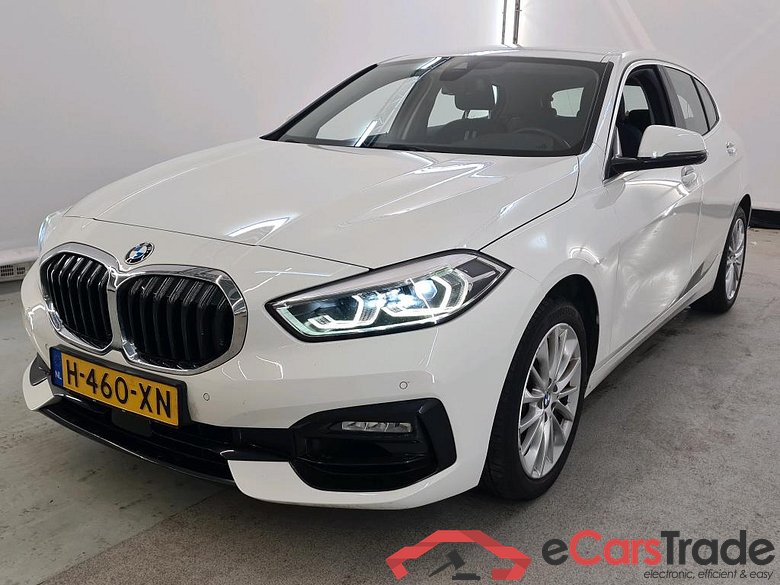 BMW 1 Serie '19 BMW 1 Serie 118iA 5d