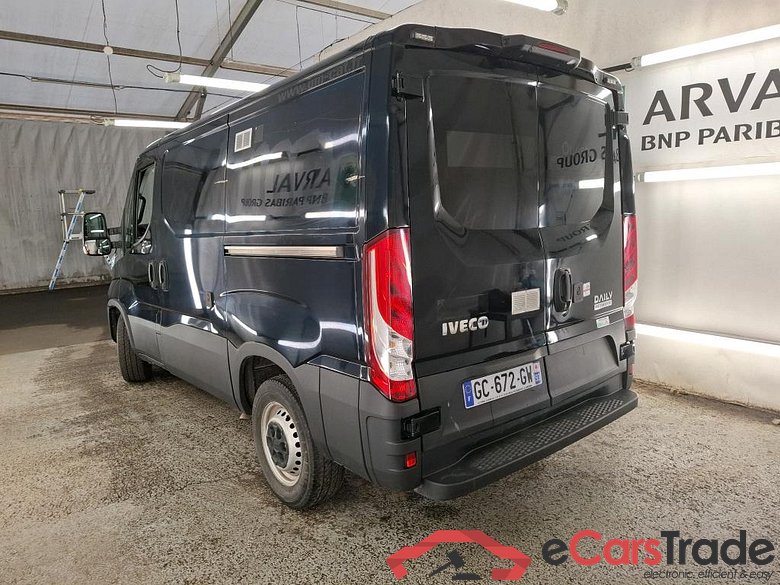 Iveco 2.3 35S16SA8 V7 H1 3000 IVECO Daily / 2014 / 4P / Fourgon tôlé 2.3 35S16SA8 V7 H1 3000 #2