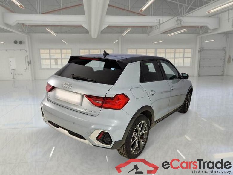 Audi 4 AUDI A1 CITYCARVER / 2018 / 5P / BERLINA 30 TSI S TRONIC CITYCARVER ADMIRED #2