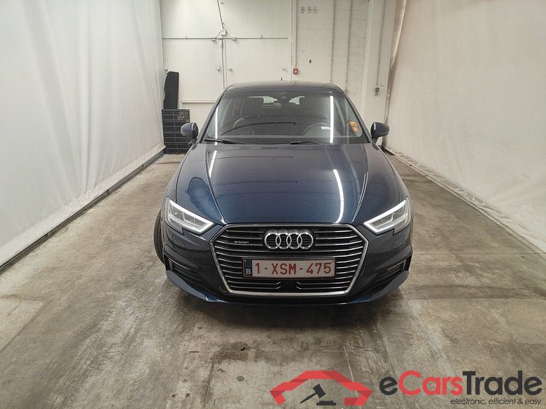 Audi A3 Sportback 40 e-tron S tronic 5d #1