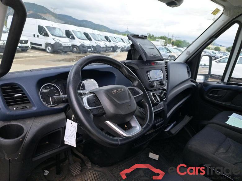 Iveco 35C 18H A8 3750 IVECO Daily / 2019 / 2P / chasis cabina 35C 18H A8 3750 #3