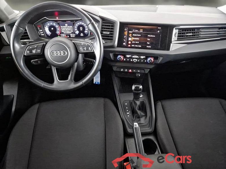 Audi 64 AUDI A1 / 2018 / 5P / BERLINA 30 TFSI S TRONIC ADMIRED SPORTBACK #3