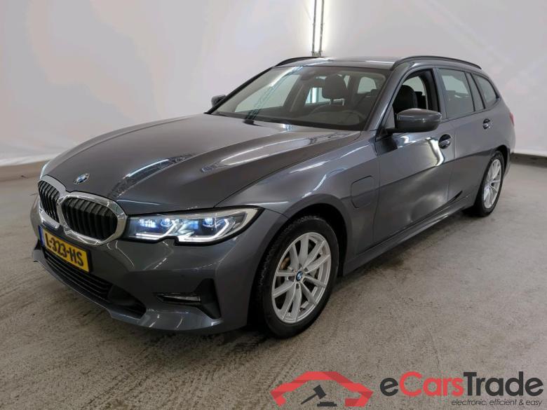 BMW 3 Serie T '18 BMW 3 Serie Touring 330e 5d #1