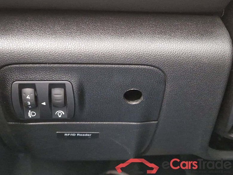 RENAULT MEGANE ESTATE 1.5 BLUE DCI CORPORATE EDITION #4