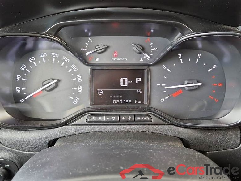 Citroen 4 CITROEN C3 / 2020 / 5P / BERLINA PURETECH 110 SeS SHINE EAT6 #4