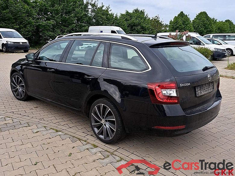 Skoda L&K Octavia Combi #3