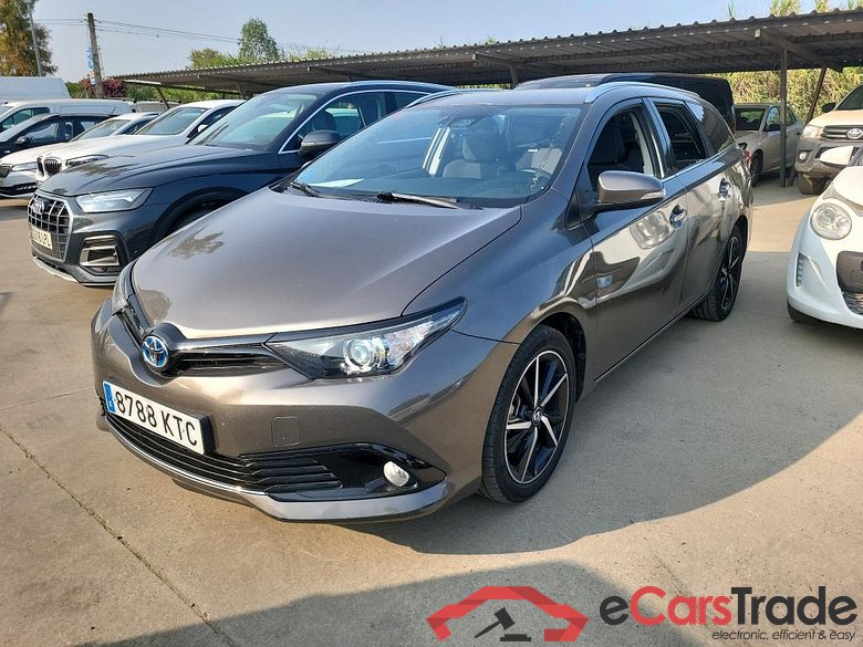 Toyota 1.8 140H Feel! Edition Touring Spo TOYOTA Auris / 2015 / 5P / familiar 1.8 140H Feel! Edition Touring Spo