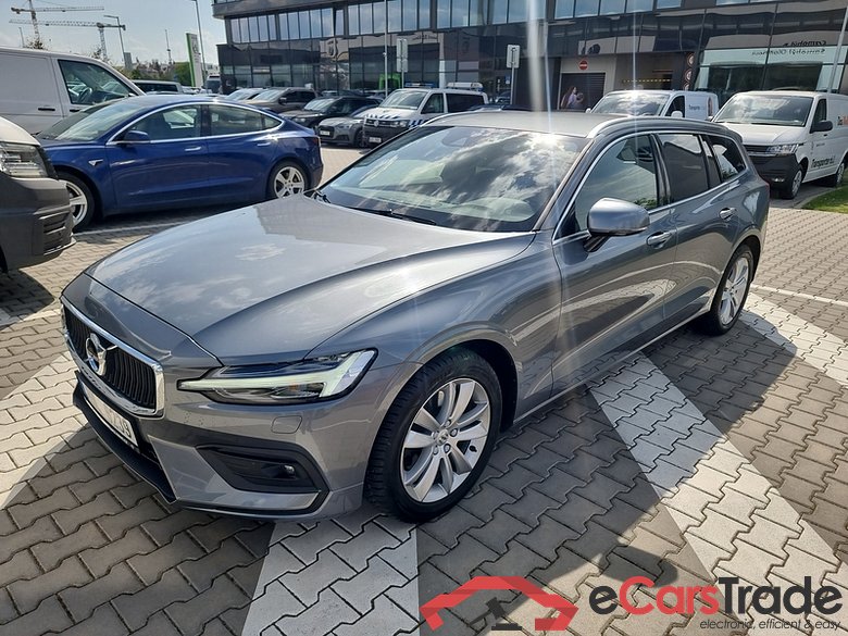 Volvo  V60 (2010) V60 B4 diesel Momentum Pro AT #1