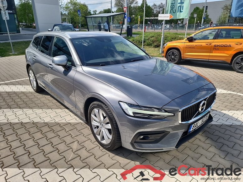 Volvo  V60 (2010) V60 B4 diesel Momentum Pro AT #3