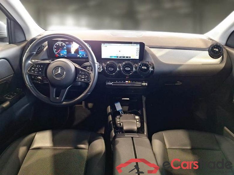 Mercedes 27 MERCEDES-BENZ GLA / 2020 / 5P / CROSSOVER GLA 200 D AUTOMATIC BUSINESS EXTRA #3
