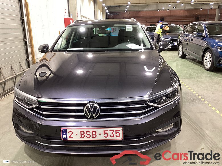 VOLKSWAGEN PASSAT VARIANT 2.0 TDI 90KW MSQ VARIANT STYLE BUSINESS
