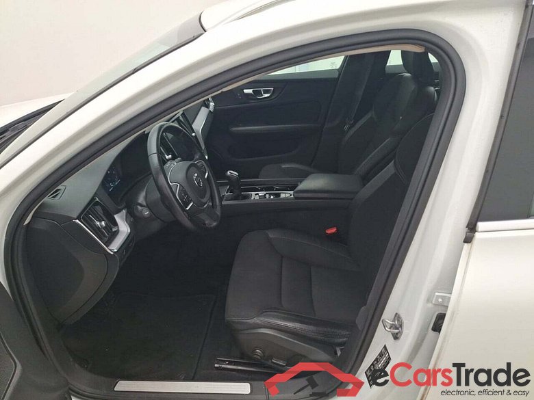 VOLVO V60 2.0 D3 Momentum Pro LED-Xenon Virtual Navi 1/2 Leather KeylessGo Klima PDC ... #5