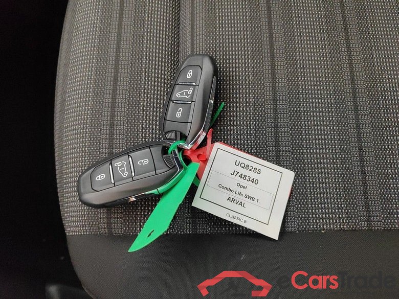 OPEL COMBO LIFE SWB DIESEL 1.5 TD 131 BlueInj. L1H1 Elegance S/S 5d Auto #4