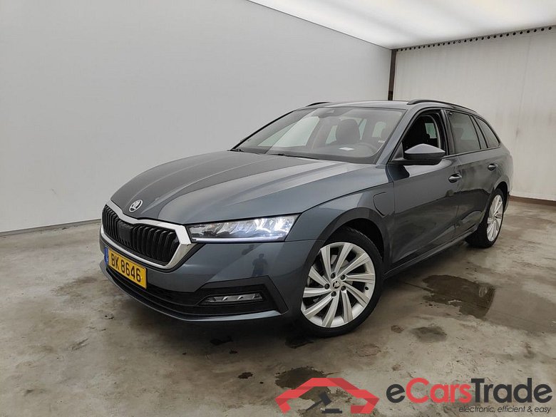 SKODA OCTAVIA COMBI - 2020 1.4 TSI 204 PHEV Ambition DSG 5d #1