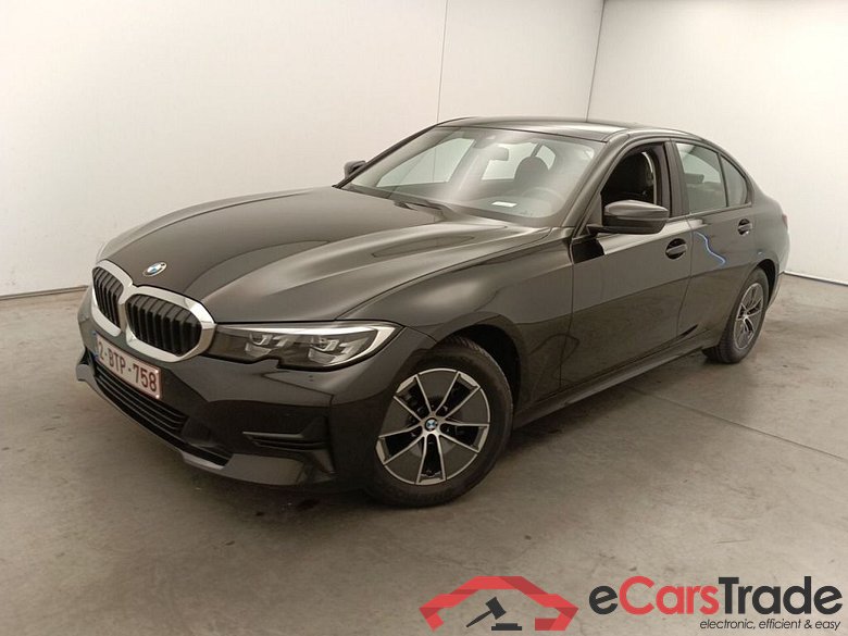 BMW 3 Reeks Berline 318dA (100 kW) 4d