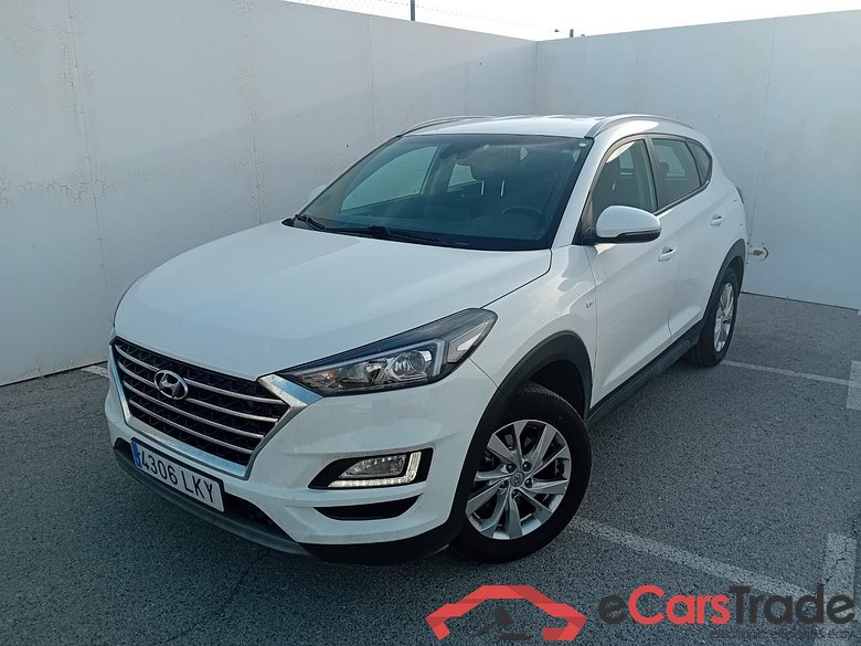 Hyundai 1.6 CRDI 85kW (116CV) 48V SLE 4X2(SP)(SL) HYUNDAI Tucson / 2018 / 5P / todoterreno 1.6 CRDI 85kW (116CV) 48V SLE 4X2(SP)(SL)