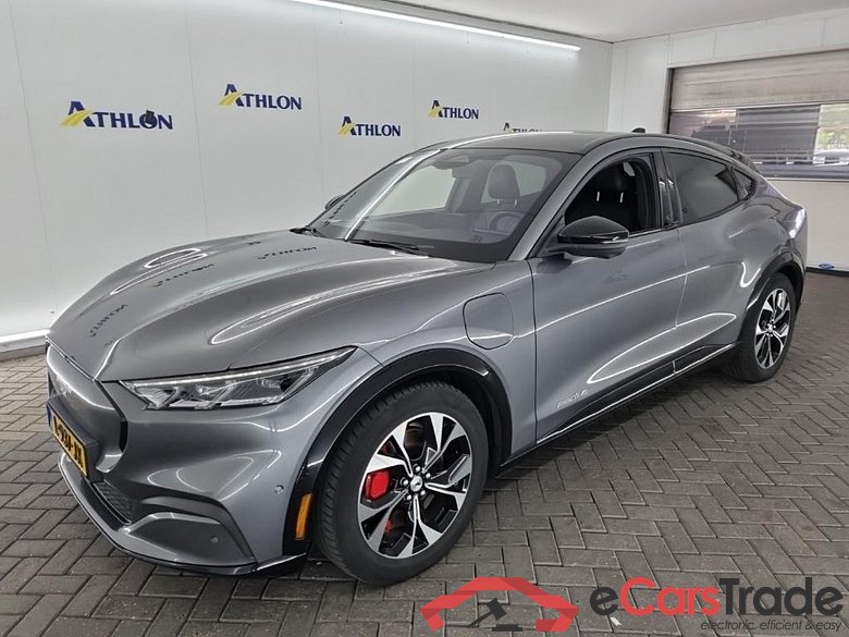 FORD Mustang Mach-E 75kWh AWD auto 5D 190kW