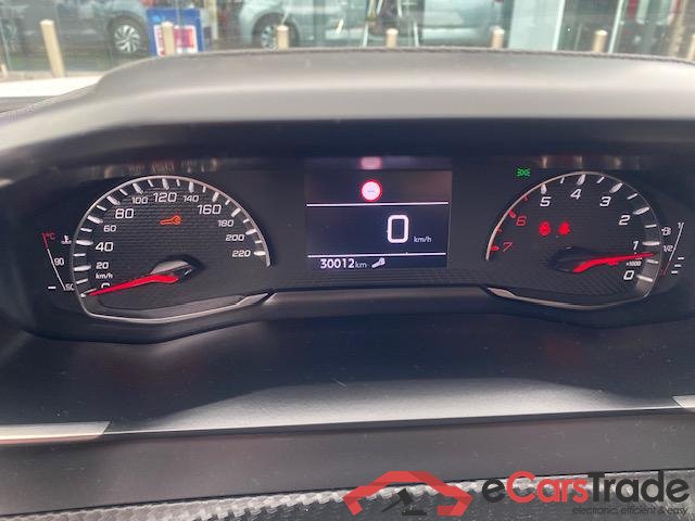 PEUGEOT 2008 1.2 PureTech Style S&S (EU6.3) #6