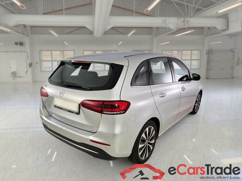 Mercedes 40 MERCEDES-BENZ CLASSE B / 2018 / 5P / MONOVOLUME B 180 BUSINESS EXTRA #2