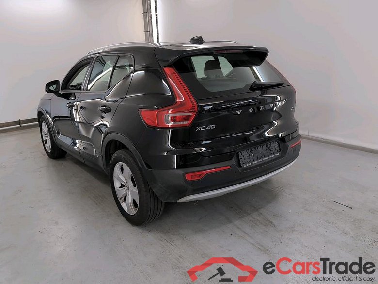 VOLVO XC40 DIESEL 2.0 D3 Momentum Geartronic (EU6d-TEMP) Connect Mirror Park Assist #3