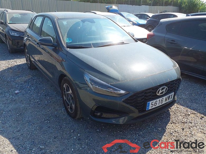 HYUNDAI i30 1.0 TGDI 100CV 48V Klass