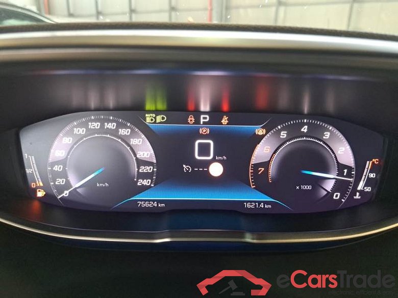PEUGEOT 3008 / 2020 / 5P / SUV PURETECH TURBO 130 EAT8 SeS ALLURE PACK #4