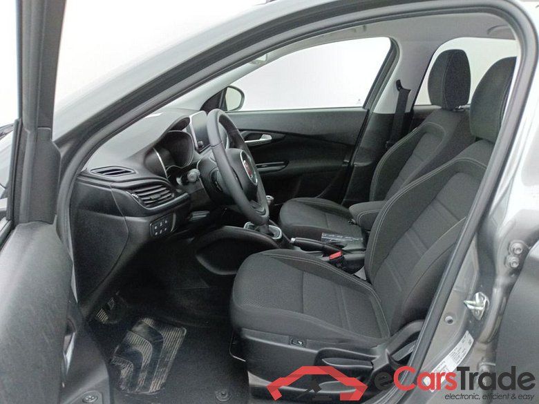Fiat Tipo SW 1.4 Turbo 120ch/pk Lounge 5d #6