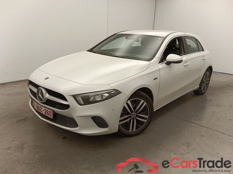 Mercedes-Benz A-Klasse A 250 e Business Solution 5d #1