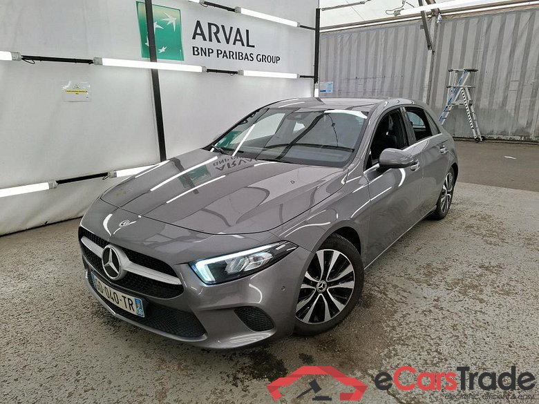 Mercedes A 200 Business Line 7GDCT MERCEDES-BENZ Classe A Compact 2018 5P Berline A 200 Business Line 7GDCT #1