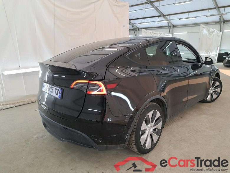 TESLA Model Y / 2021 / 5P / SUV RWD #4