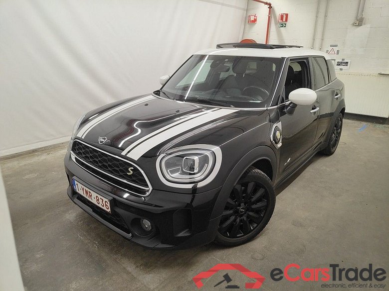 Mini Countryman Cooper S E ALL4 AT 5d