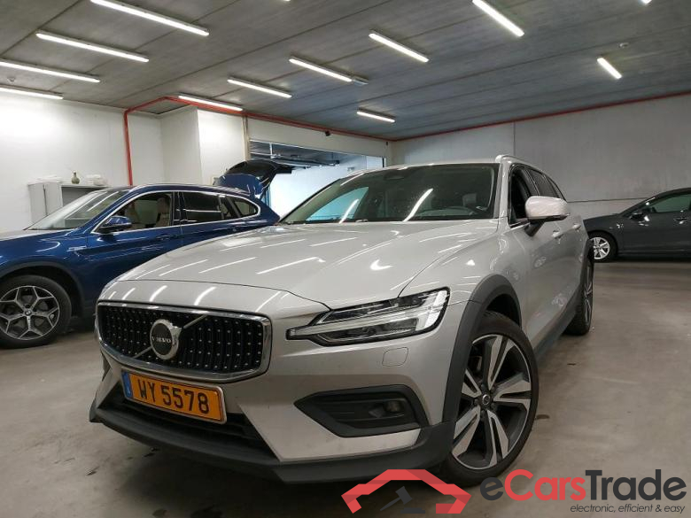 VOLVO - VOL V60 CROSS COUNTRY PLUS B4 4x4 197PK Geartronic & Moritz Leather & 19 Inch Alloy