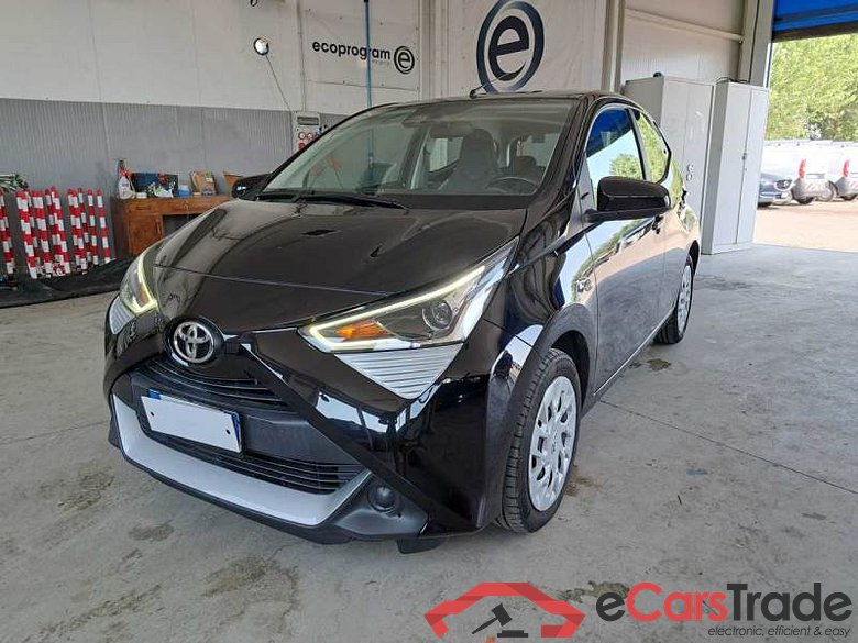 TOYOTA AYGO CONNECT / 2018 / 5P / BERLINA 1.0 VVT-I X-COOL MMT #1