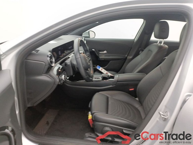 Mercedes-Benz A-Klasse A 180 Business Solution Aut. 5d #3