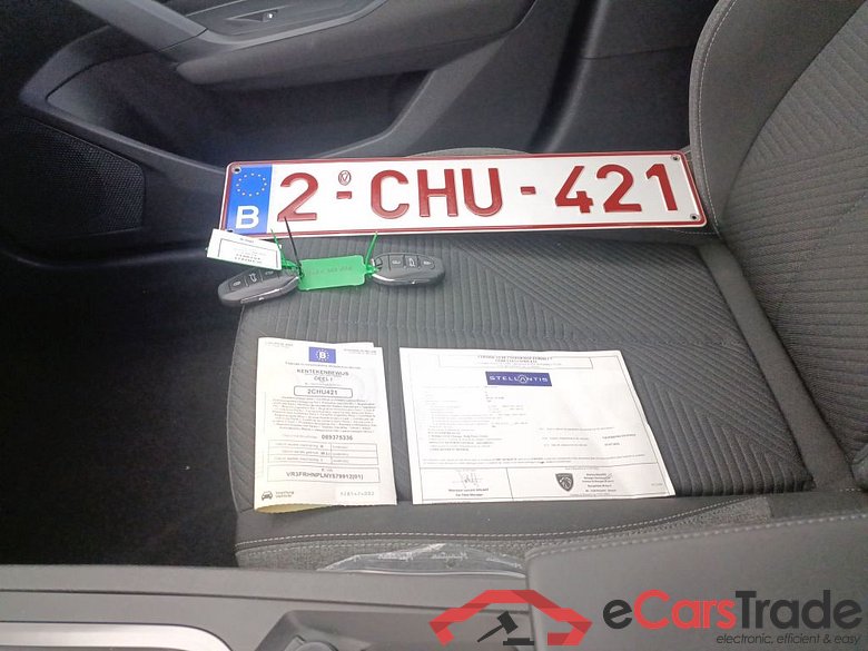 Peugeot 308 SW 1.2 PureTech 110 S&S Active Pack 5d #4