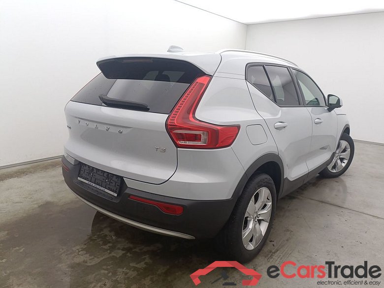 Volvo XC40 T3 Geartronic Momentum Pro 5d #2