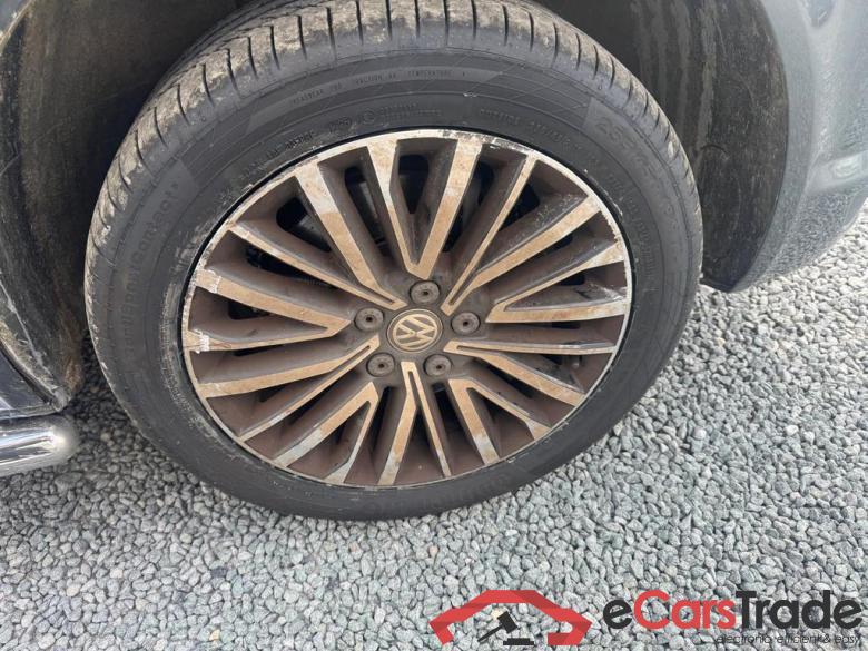 VOLKSWAGEN Transporter T6 1200 Caravelle Swb Caravelle Highline Wielbasis 3000 mm Totaal gewicht  Motor 2.0 TDI EU6 SCR BMT 198pk (146KW) Versnellingsbak #5